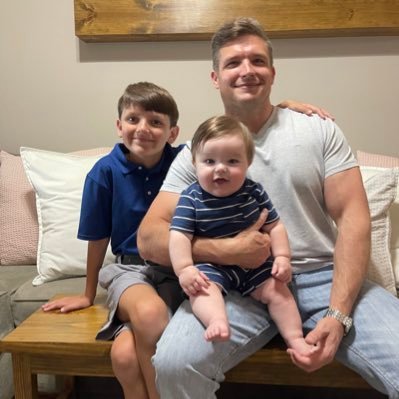 White⚡️Christian✝️Nationalist🇺🇸Father.Husband.USMC Veteran. Republican. !!!!!!! I DON’T RESPOND TO DM !!!!!