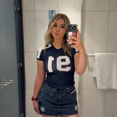 courtsimpson0x's profile picture. 🤠      up the boro