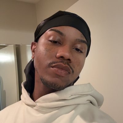 Just starting, onlyfans coming soon, dm me for customs, cashapp- bbcyoungboy23, dms open