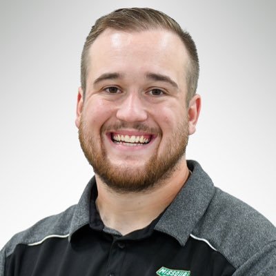 Linebackers Coach @ Missouri S&T l Recruiting Area: St. Louis l #PickAxeTakeNames l Psalm 27:1 l Missouri S&T Alum ⛏️