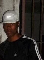 bronkeiiro's profile picture. Eu não procuro saber as respostas, procuro compreender as perguntas.