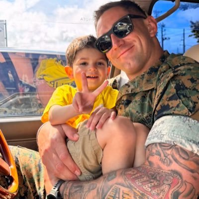 AlineRoza11's profile picture. 