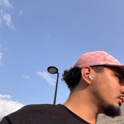 j’dirait qu’la vie est une grosse chienne et qui faux pas être un chien pour la dresser 👨🏽🦯