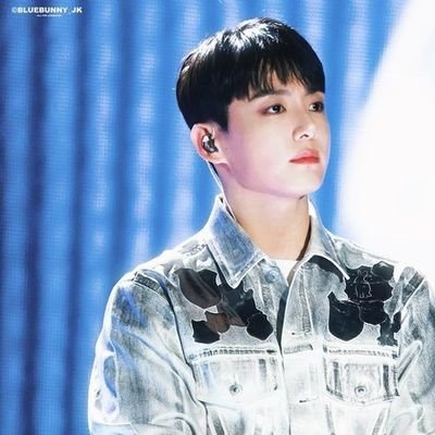 JustSchelly's profile picture. 