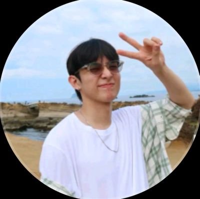 kentinology_'s profile picture. 🐥🌽