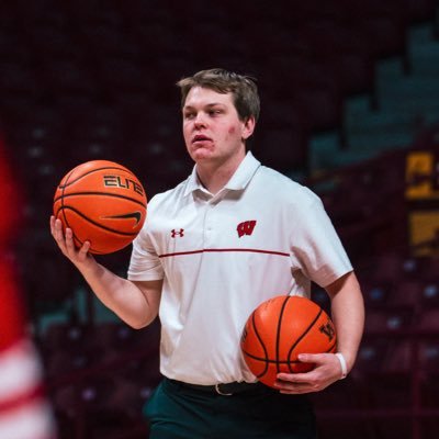 TimBuchholz4's profile picture. @badgermbbmgrs #towelup