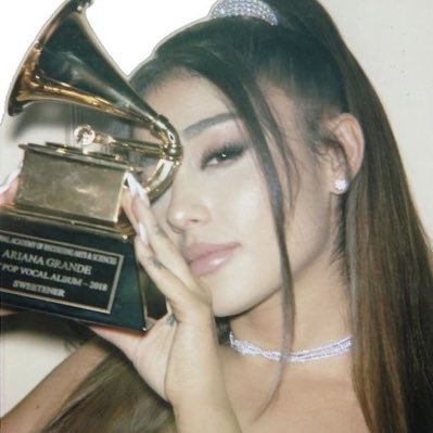 iliveforbp01's profile picture. only blink and arianator