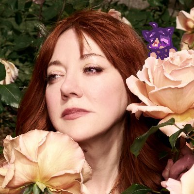 ceo and #1 fan of philomena cunk + #1 diane morgan fan ?!? • vtuber + voca-p + artist + editor + etc. • 16 • 日本語 🆗️ (learning) • @squiggloctopriv