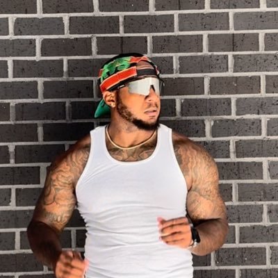 Josh Holsey Profile
