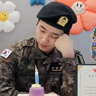 nf_sujebi's profile picture. 🤍막멩이수제비뜰까요🤍
                      ⠀⠀⠀⠀⠀⠀⠀⠀        ⠀               ⠀⠀⠀⠀ ⠀ 그댄 하늘이 질 때, 어떤 마음일지 난 참 궁금해