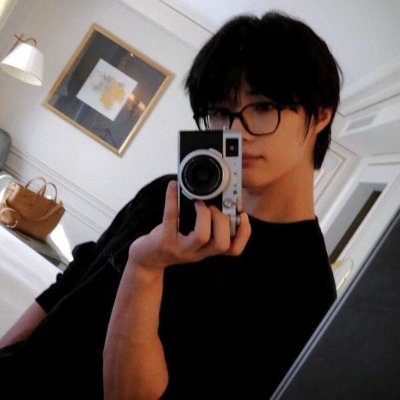 kyokindakutexd's profile picture. she/her 17 🇪🇬🇺🇲

formerly known as kpoptwt sensation @kyokindakutelol