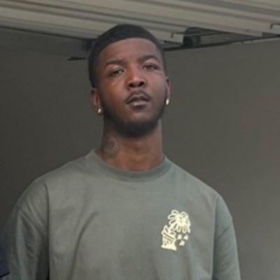 New twitter If dese niggas delete me im gone💨 3⃣s⬆ MoveFast🤝🏾⚔ S.i.p Scoota Kane💔