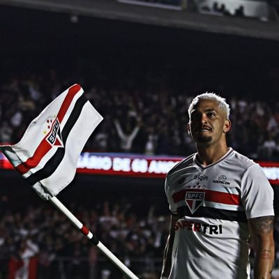— 𝚛𝚎𝚏𝚞𝚜𝚎 𝚝𝚘 𝚋𝚎 𝚍𝚎𝚗𝚒𝚎𝚍 — joga y joga lifestyle — filho perdido de Lebron Raymone James –– gearhead — @SaoPauloFC//@LFC//@cavs//@Seahawks