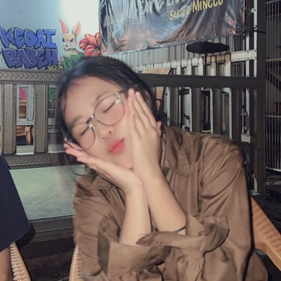 fallforyounie's profile picture. tempat yapping