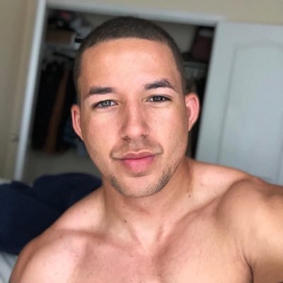 daddyyericT1's profile picture. 