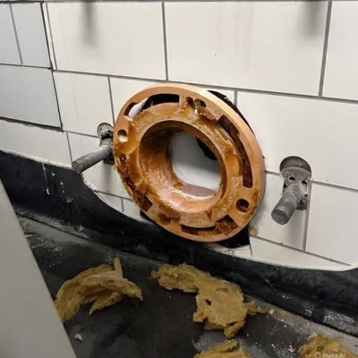 PIPINGurWIFEY's profile picture. Work hard,Play Harder