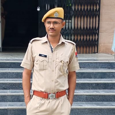 Nation First 🇮🇳 l Sanatani 🚩 l
Rajasthan Police 🚨🚓