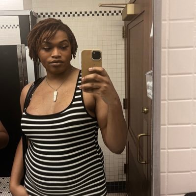 24• she/her • nsu alumna • columbia university • ❤︎₊ ⊹