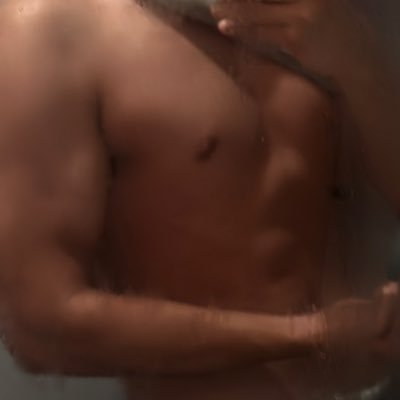yuhhh5982521's profile picture. 19