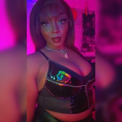 👑Divine Goddess for good Pay Piggy🐷🤑 🤗 ALL PAY PIGS 🐷🤑 WELCOMED 🤗 ✨FimDom 📿 ✨WebCam 👩🏾💻 ✨Content 🤤