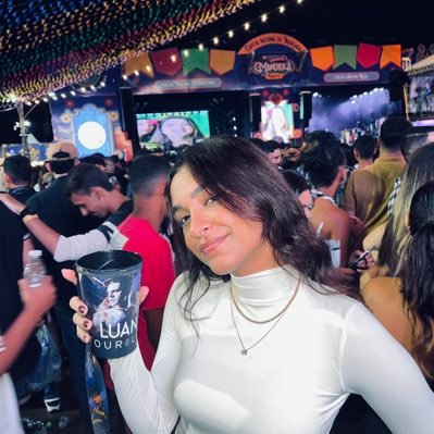 luzinharab's profile picture. 