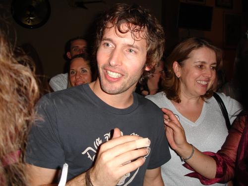 azhdi38's profile picture. 