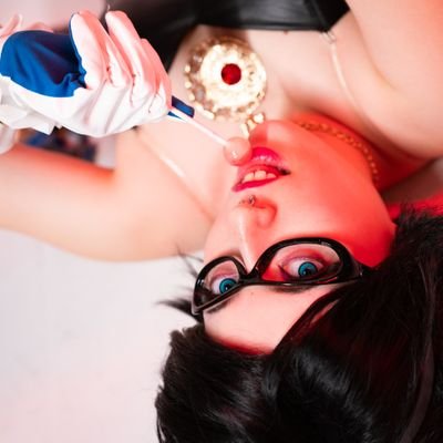 21yo 🇵🇹
husby: @Hiraishin30 💖💍
i post my cosplay and outfits 💋
born to be a magical girl forced to work for capitalism ✨😔
fruta enjoyer 🍊💪