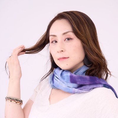 横山仁美 | 雨雲出版 | 南アフリカ作家ベッシー・ヘッド『雨雲の