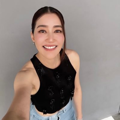 Akira1953119's profile picture. Happiness is free