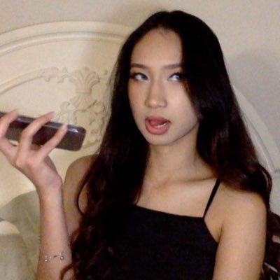 geerartway's profile picture. 𐌍Ꭷ𐌕 𐌀𐌍 𐌀𐌋𐌉𐌄𐌍.