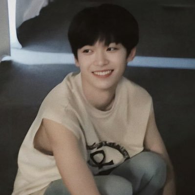 Li bo yon Profile