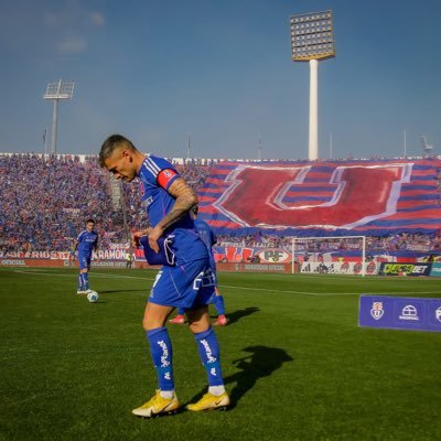 Universidad de Chile, Charles Aranguiz , Diego Maradona y Xenofobia.