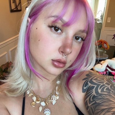 Am a female escort ready for any kinda fun I charge I will give you my full Handjob🍆Bj, Massage😎Doggy,👅 for fast response my cellphone +1 573-702-0266