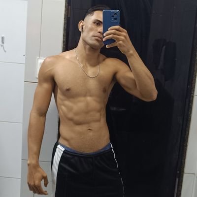 eo_eduardo22's profile picture.