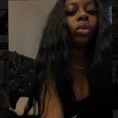 niaaona's profile picture. freethugga FIVESTARR ☆