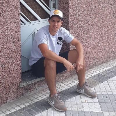 Educación Física ▪︎ Fútbol
⚽️ Director de @FUTBOLFORMATIV0