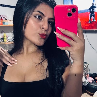 YuliiAldecoa Profile Picture