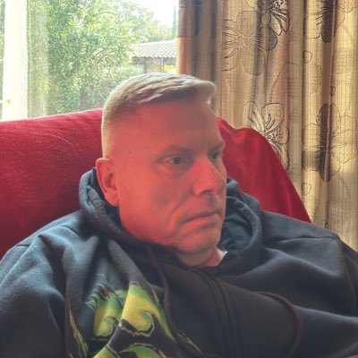 janthirion's profile picture. ✝️▶️⬆️⬇️;♊️; Blue Bulls fan.