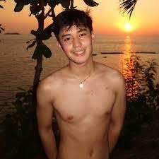 Wonderlast17's profile picture. 