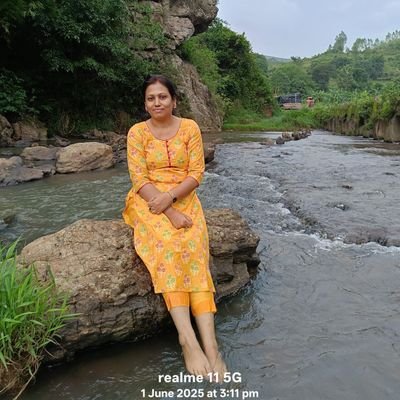 Beautiful, confident, self depand , optimystic, mom, tea lover, proud koraputian