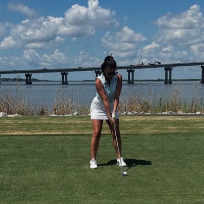 A single mom and I work as a dental hygienist Golf ⛳ mom