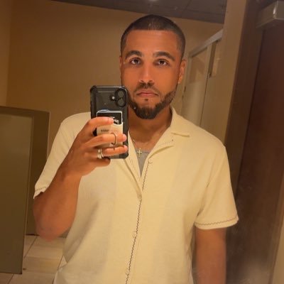 🔥 #SplazzyFace ™️A LEADER OF LEADERS . CREATIVE DIRECTOR 🪐. Art, 3Dprints , C.A.D. unity, blender 🐸#bitcoin #NFTs TWITCH 🫸🏽💨 https://t.co/jO2HdR8IPi