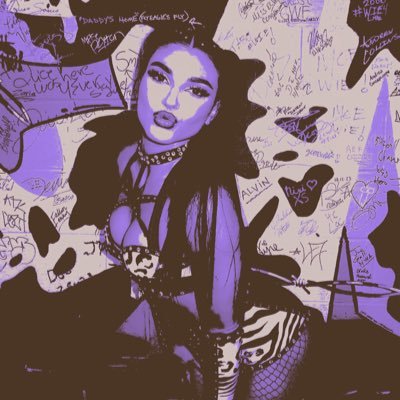 ⋆౨ৎ˚⟡˖𝐓𝐡𝐞 𝐁𝐚𝐫𝐛𝐢𝐞 𝐇𝐞𝐢𝐫𝐞𝐬⋆౨ৎ˚⟡˖ Profile
