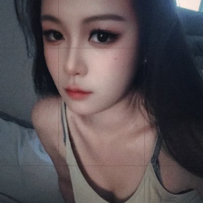 professsfox's profile picture. bdsm玩不起，sm玩倒是玩，就是得看你是谁，不是什么人都ojbk。首先自重自爱然后自由自在。