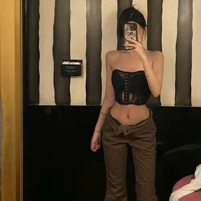 LvmhCnKk's profile picture. 69🚪平常做做兼职,喜欢啪啪,可纯司欲,身材棒棒哒,喜欢素质的 男生,喜欢不墨迹的哥哥,诚信可靠,不闲聊,谢谢