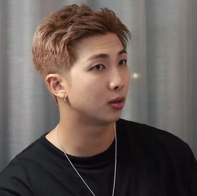 Todo dia é eu e os Taejoon contra mil satanás