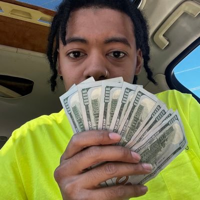 I get paid everyday you get paid every week🖤💰
