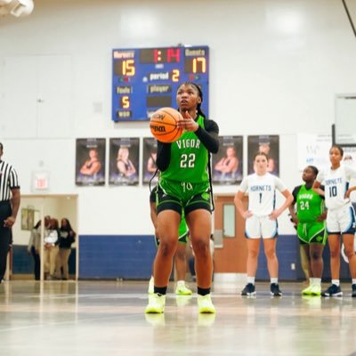 -C/O 2027 - Vigor High school -5’7 G/F -Mobile Al -3.7 GPA Honors