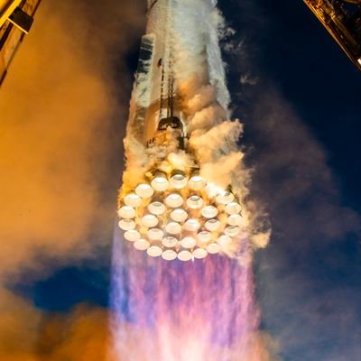 atlasboy90's profile picture. پزشک. از چیزهایی که می‌خوانم و می‌بینم می‌نویسم.