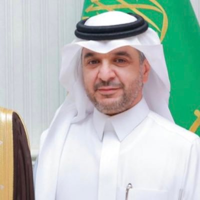 استشاري قسطرة الأوعية الدموية والأشعة التداخلية ، عضو مجلس إدارة الجمعية السعودية للقسطرة والأشعة التداخلية سابقا ، الطب بلا إنسانية كالصلاة بلا وضوء.
